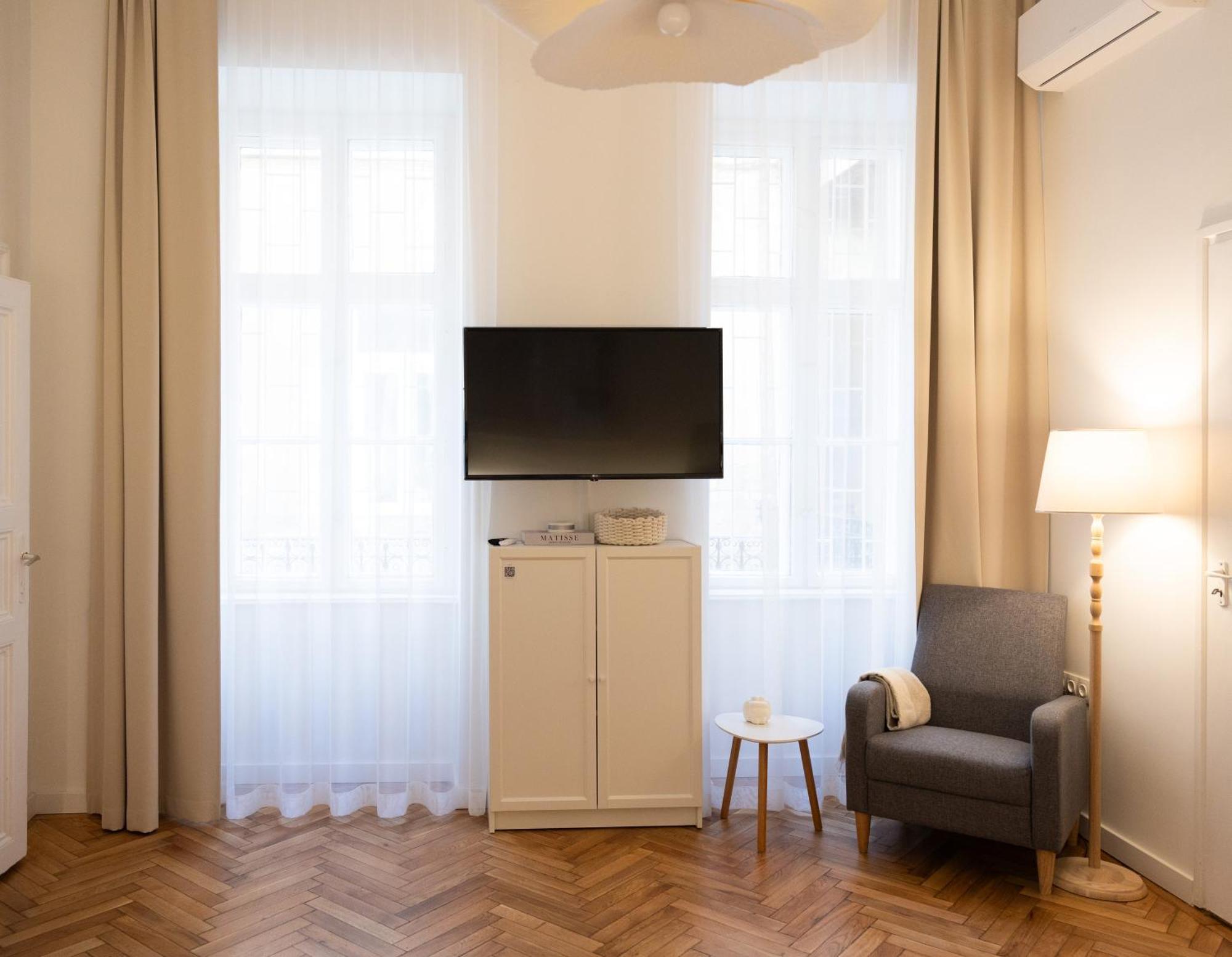 Cozy Apartment In Boedapest Buitenkant foto