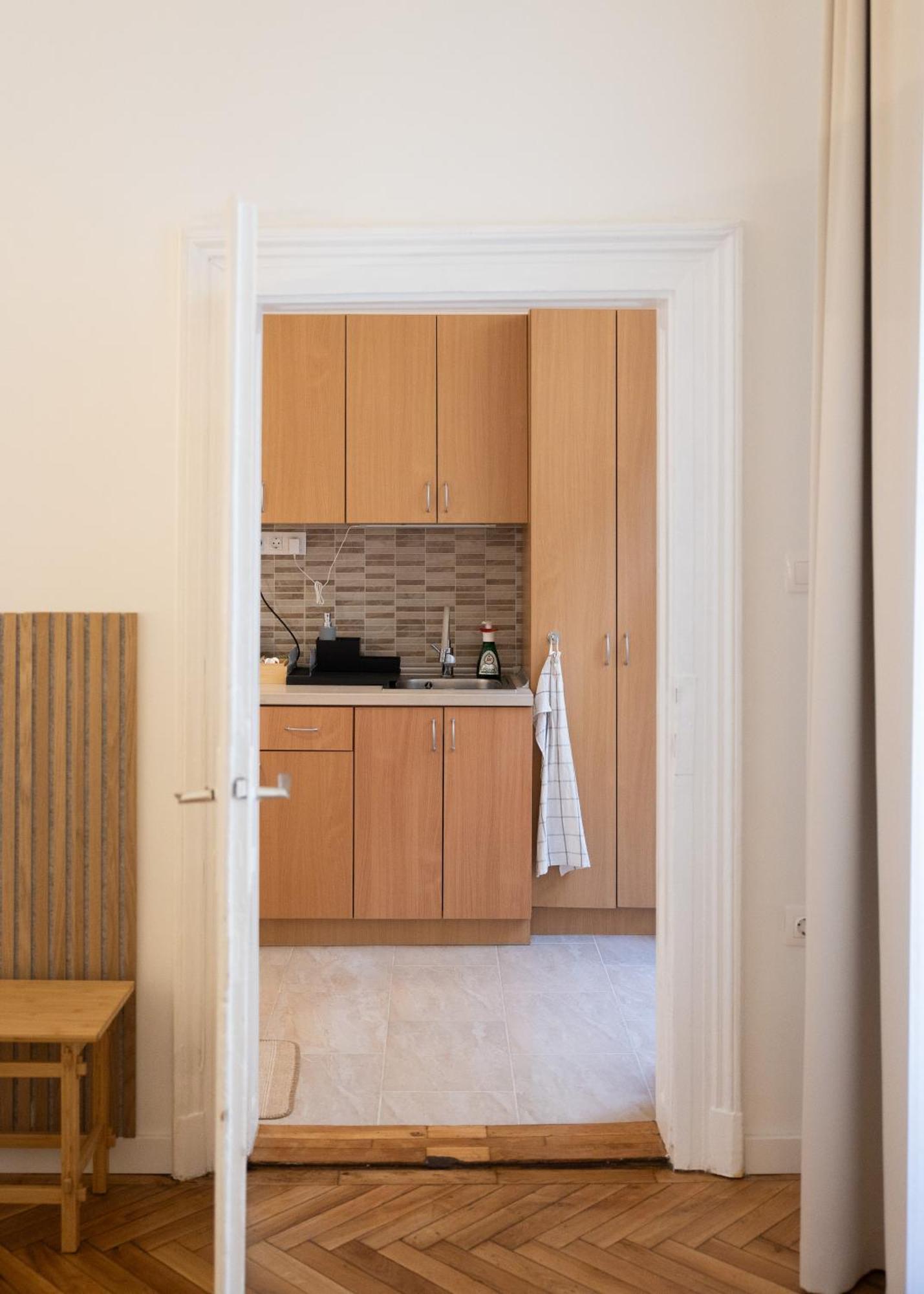 Cozy Apartment In Boedapest Buitenkant foto