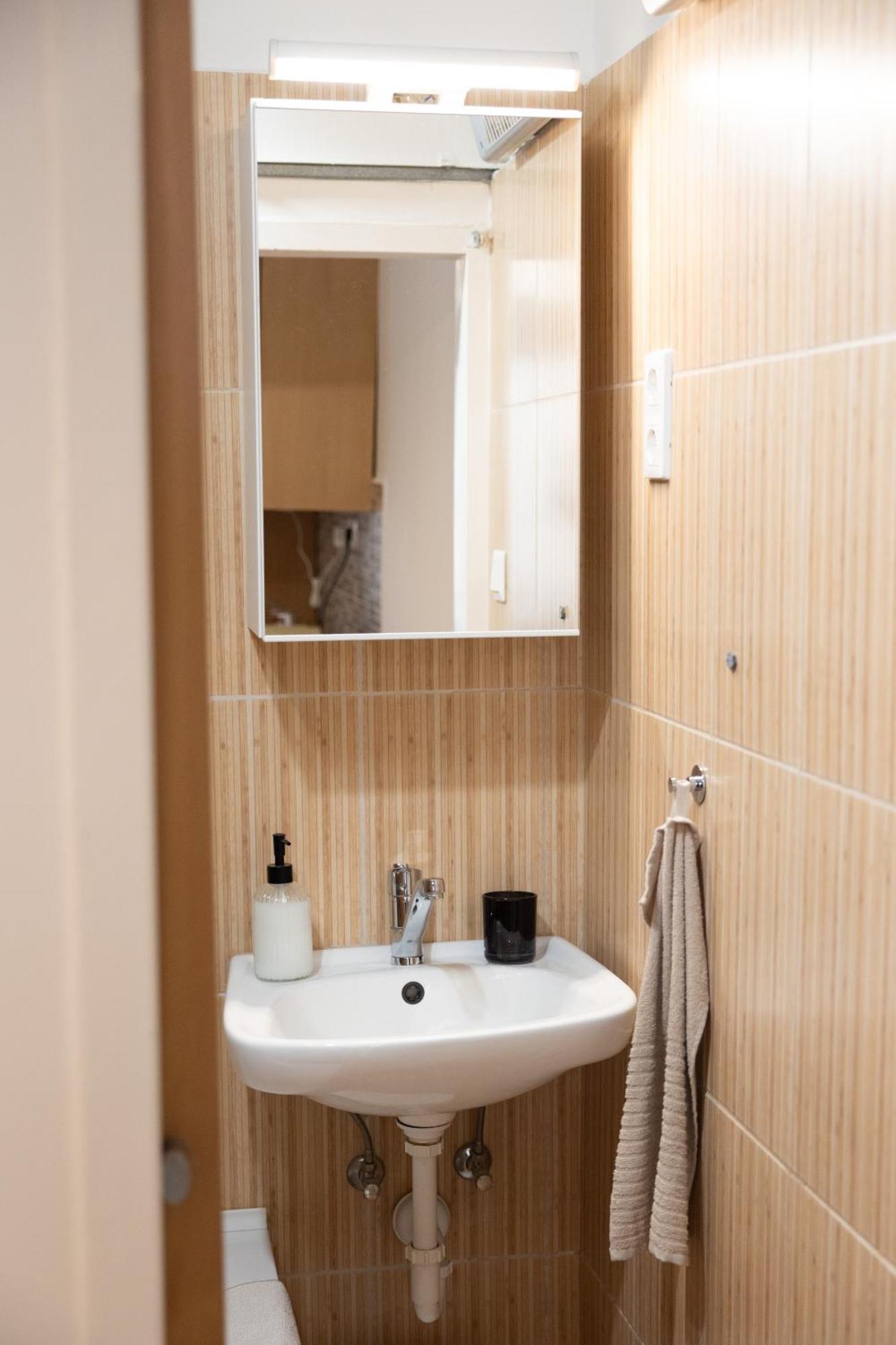 Cozy Apartment In Boedapest Buitenkant foto